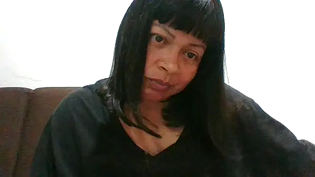 adri89-g online show from 02/13/26, 01:45