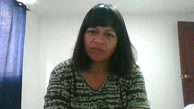 adri89-g online show from 04/21/26, 02:23