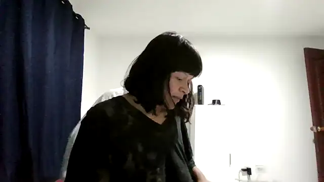 adri89-g online show from 05/03/26, 11:33