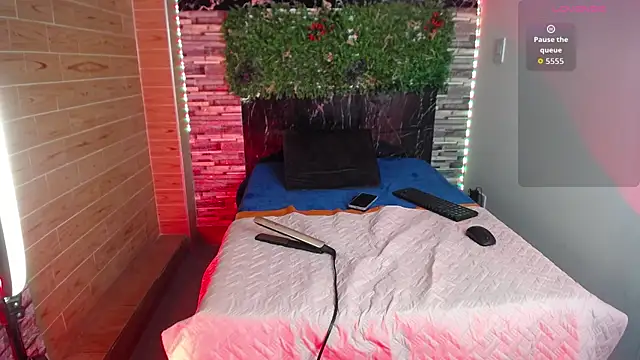 Snapshot of dayis_durand chatting on 09/29/25, 08:13 dayis durand online show from 09/29/25, 08:13