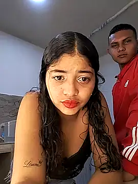 Camila-18w online show from 09/17/25, 06:59