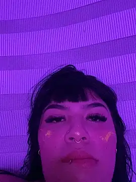 Snapshot of valentinahevanly chatting on 10/22/25, 03:29 valentinahevanly online show from 10/22/25, 03:29