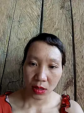 bonnie-00 online show from 10/11/25, 02:11