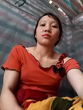 bonnie-00 online show from 10/12/25, 03:05