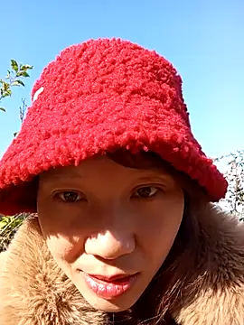 bonnie-00 online show from 11/23/25, 02:00