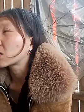 bonnie-00 online show from 12/04/25, 04:11