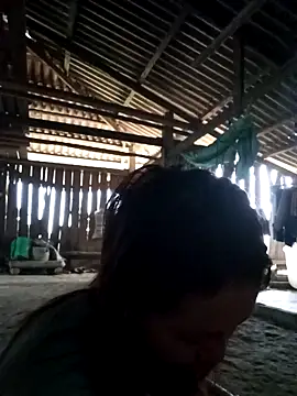 bonnie-00 online show from 04/15/26, 11:49