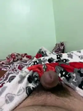 Snapshot of ali__ali210 chatting on 11/09/25, 04:05 ali ali210 online show from 11/09/25, 04:05