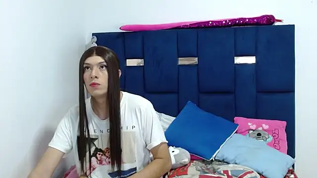 PinkLuna LolaBloom online show from 01/14/26, 01:33