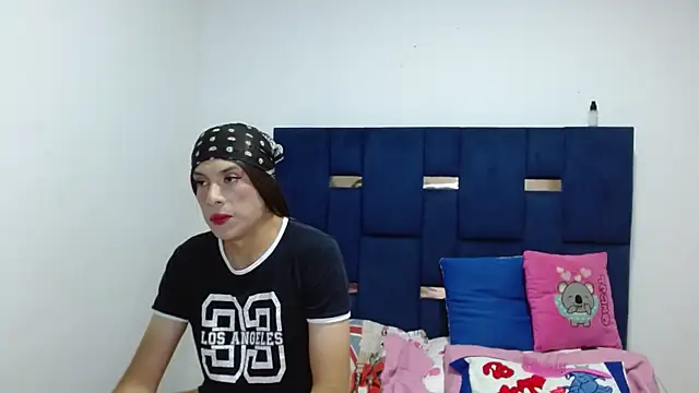 PinkLuna LolaBloom online show from 04/05/26, 02:31