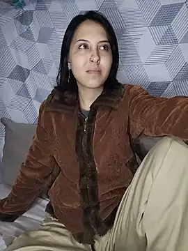 Snapshot of scarletoficial chatting on 05/19/26, 12:27 scarletoficial online show from 05/19/26, 12:27