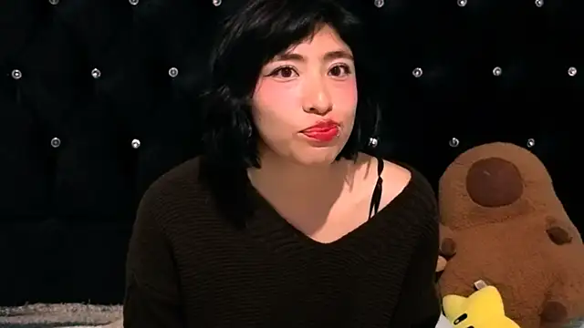 Sullyoonn online show from 11/29/25, 11:52