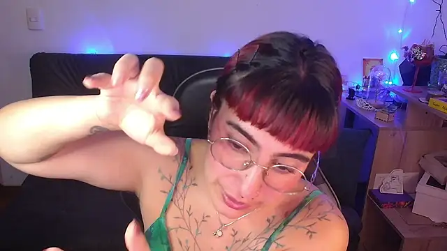 Miacatsito3 online show from 03/21/26, 11:19