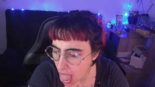 Miacatsito3 online show from 03/27/26, 08:26