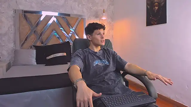 kraven lust online show from 12/18/25, 03:12