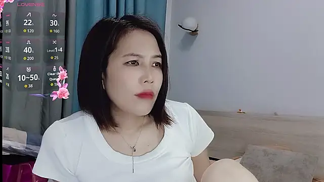 Snapshot of Miraitowa_ chatting on 06/16/26, 03:42 Miraitowa online show from 06/16/26, 03:42