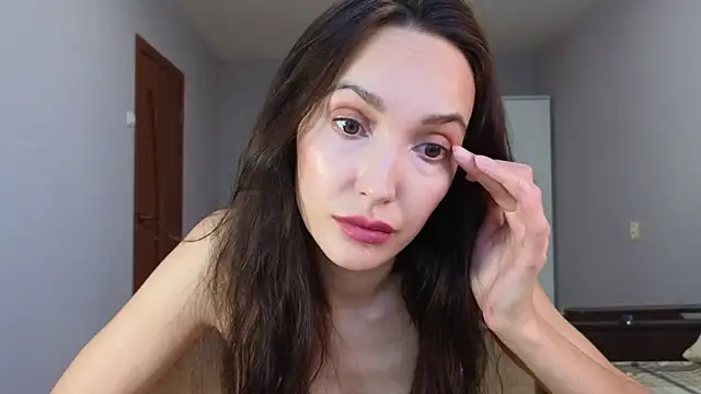 Snapshot of Lillian-Clark chatting on 02/17/26, 10:45 Lillian-Clark online show from 02/17/26, 10:45