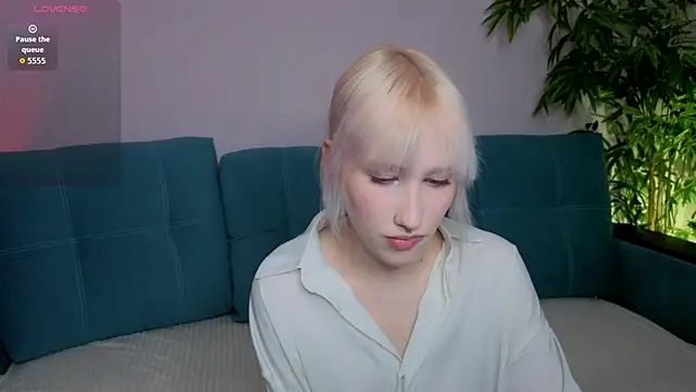 evlica online show from 03/10/26, 02:11