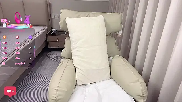 janequeen online show from 11/01/25, 12:07