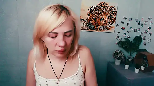 EmmaCat  online show from 03/06/26, 06:10