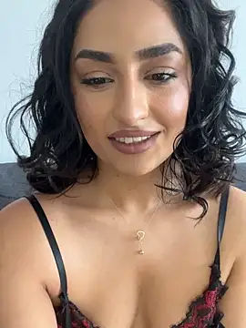 Mia spicyy online show from 11/15/25, 09:50