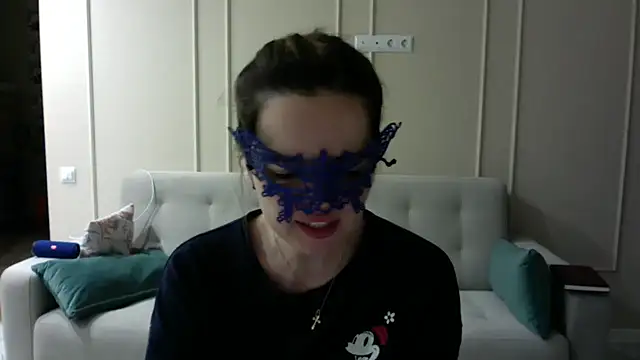 Snapshot of Myrisse chatting on 10/29/25, 04:53 Myrisse online show from 10/29/25, 04:53