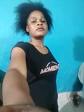 BlondieBitch online show from 12/17/25, 09:54