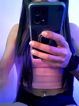 Cutie-Whiskey1 online show from 10/18/25, 10:05