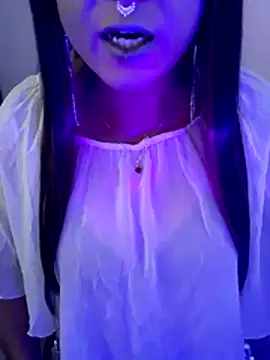 Cutie-Whiskey1 online show from 03/11/26, 09:04