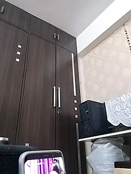 Loveangle1 online show from 09/18/25, 04:20