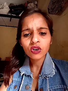 Saloni-Gupta online show from 09/21/25, 09:55