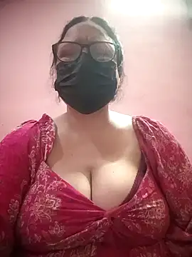 thehotlady online show from 12/15/25, 08:51