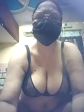 thehotlady online show from 07/23/26, 04:10