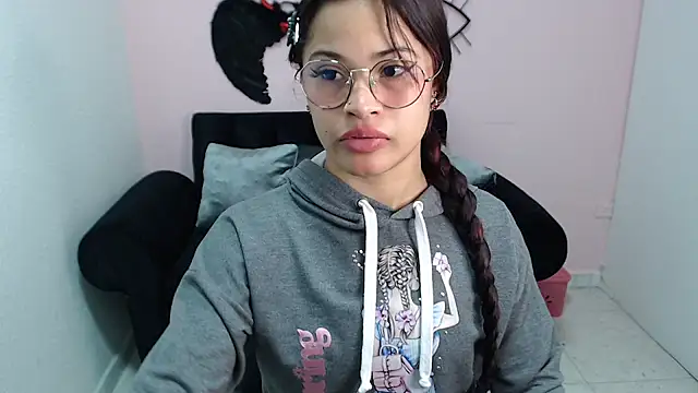 mia sexgirl online show from 10/24/25, 12:23