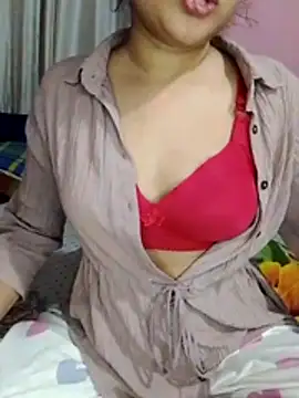 Snapshot of rasmiva chatting on 10/18/25, 08:20 rasmiva online show from 10/18/25, 08:20