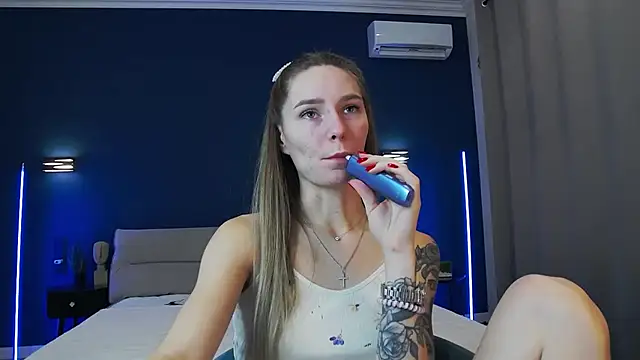 Melloudy online show from 10/21/25, 05:52