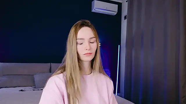 Melloudy online show from 11/30/25, 07:01