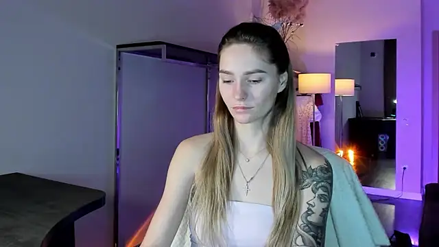 Melloudy online show from 12/04/25, 07:06