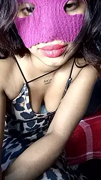 Ceylon couple online show from 11/22/25, 01:54