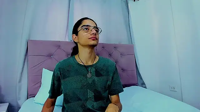 EthanBlackwoodd online show from 02/02/26, 07:56