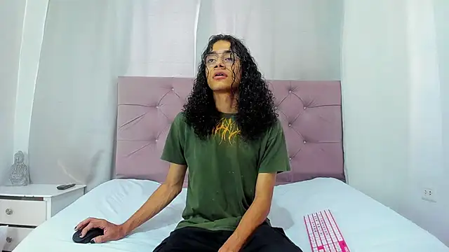 EthanBlackwoodd online show from 02/27/26, 07:58