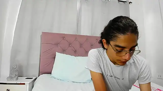 EthanBlackwoodd online show from 03/17/26, 08:01