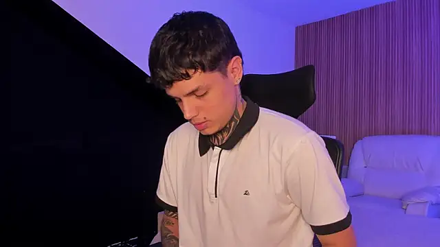 Declan-Fox online show from 10/11/25, 12:36