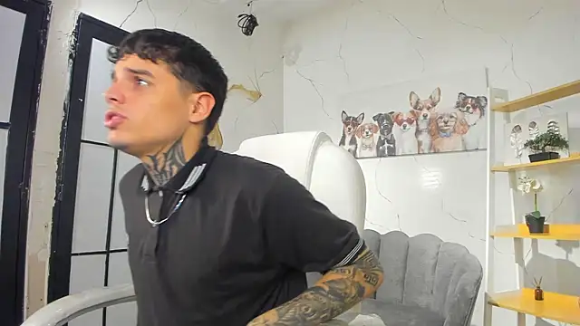 Declan-Fox online show from 11/11/25, 04:45