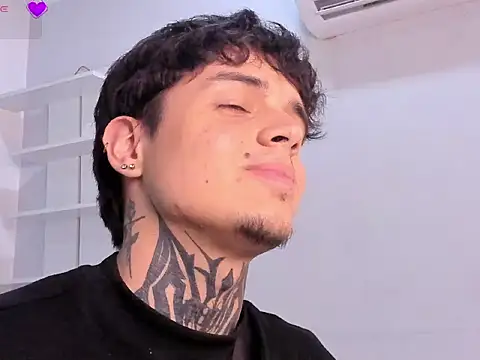 Declan-Fox online show from 02/06/26, 03:55