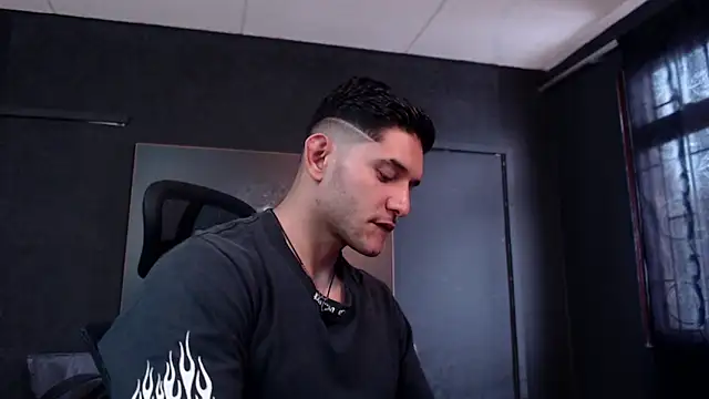 RichardMilleer online show from 04/21/26, 04:23