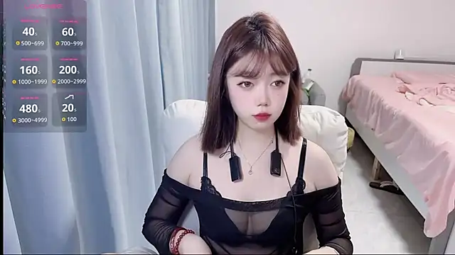 Lucky Cici online show from 10/06/25, 01:14