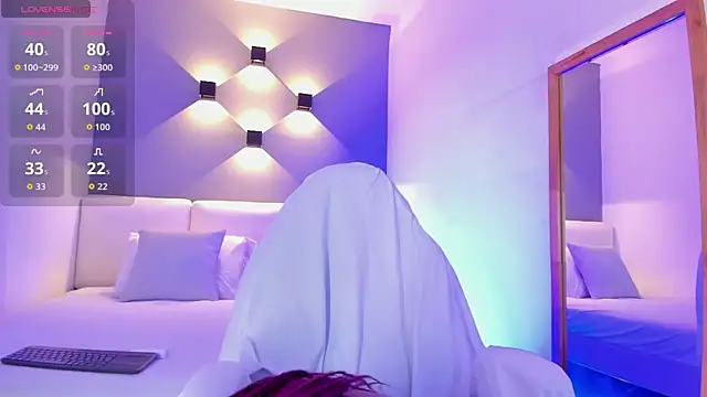 selena monroy online show from 12/18/25, 12:44