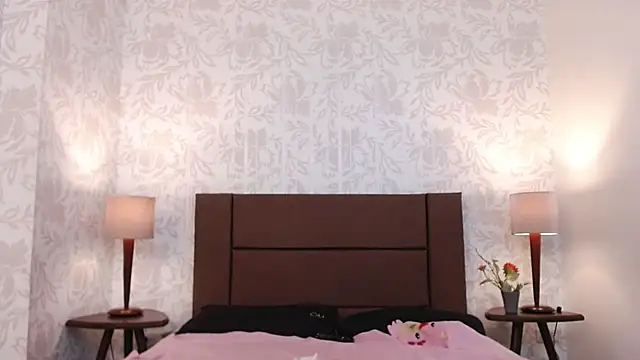 Ava Raye online show from 12/02/25, 06:58