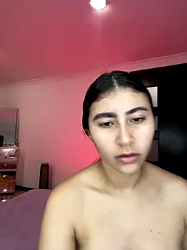 Isabella Montoya online show from 10/14/25, 03:57